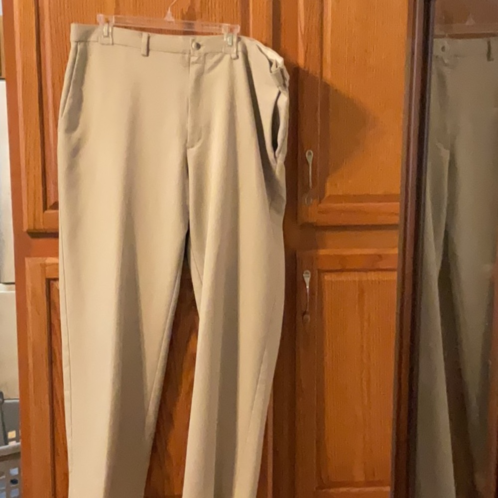 Men’s Haggar  dress pants size 40 x 32 lot of 2